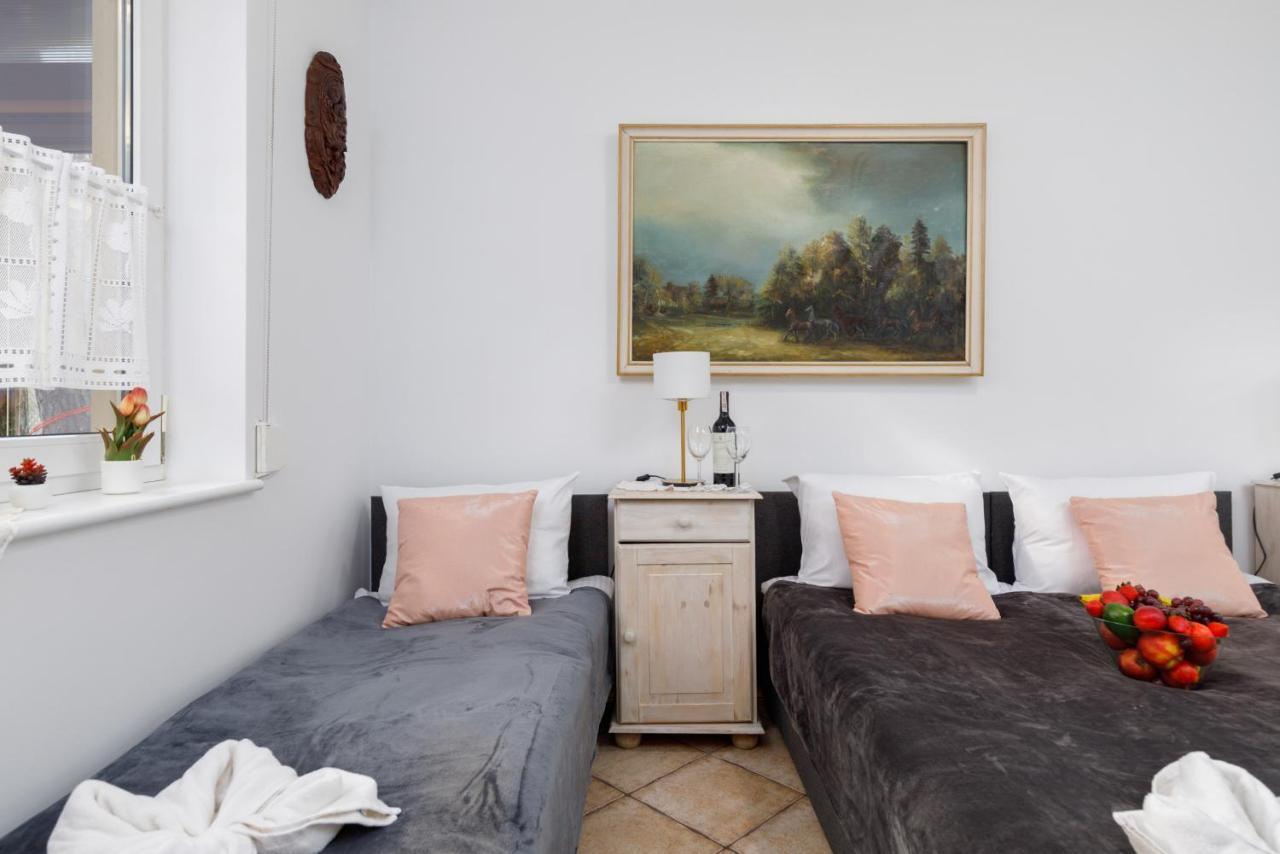 Apartment With Veranda Torunska Pobierowo By Noclegi Renters ภายนอก รูปภาพ